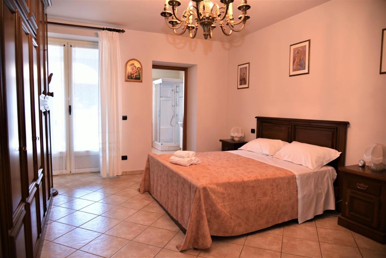 Ferienwohnung A Casa Di Anna La Morra Exterior foto